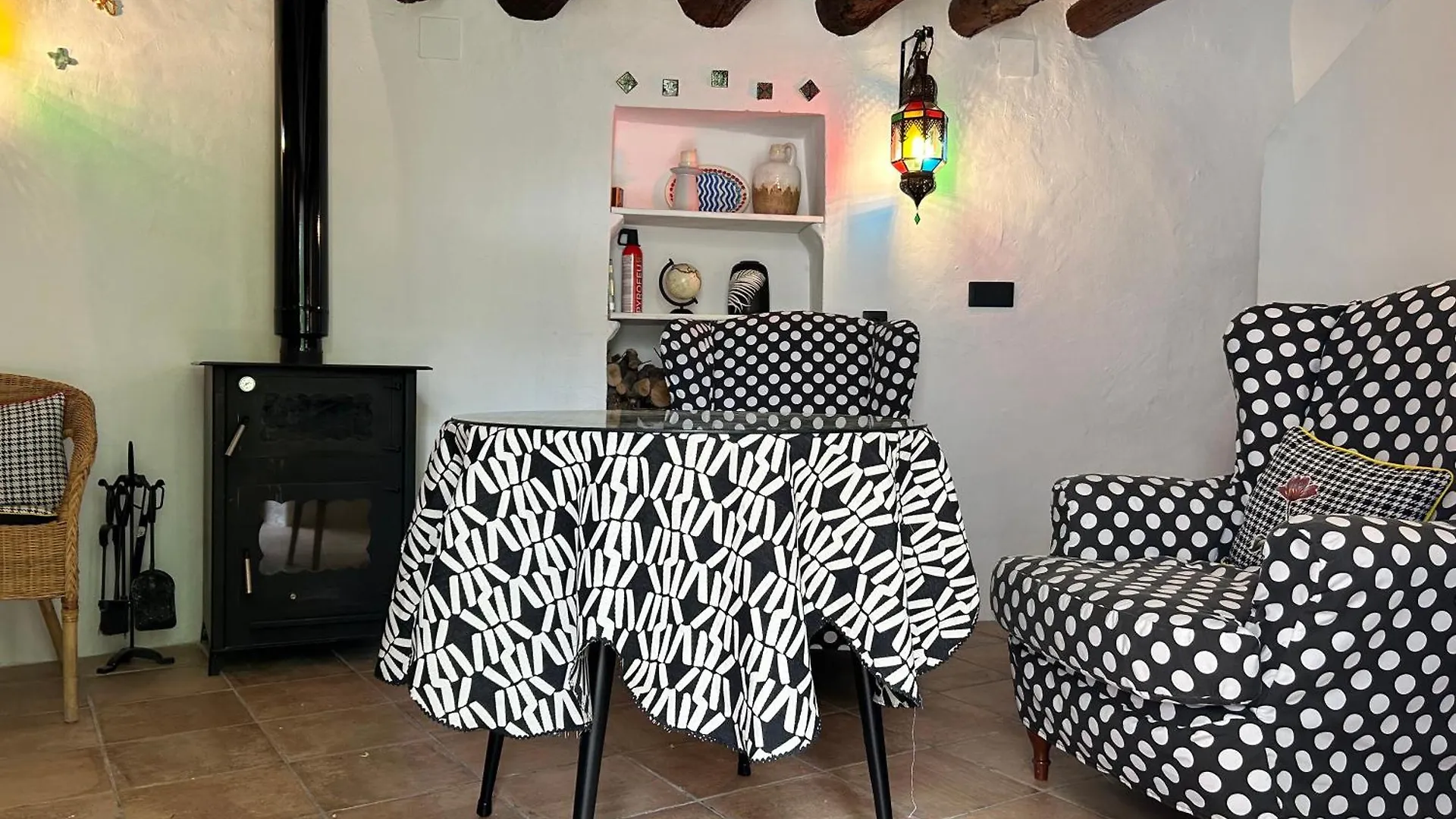 Las Casillas De La Villa: Tango Montefrio